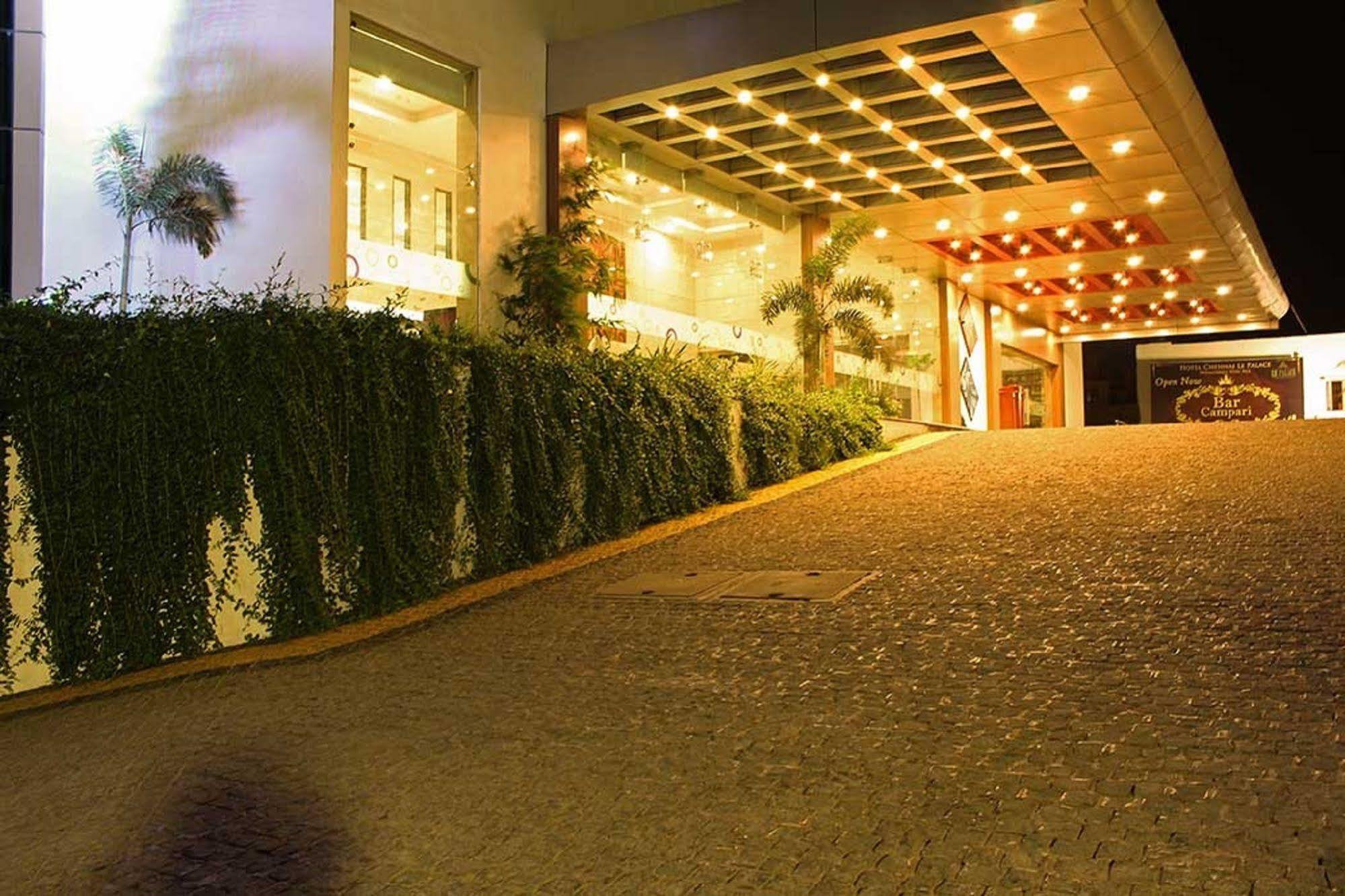 Hotel Le Palace