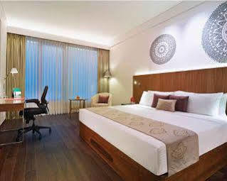Vivanta It Expressway Omr