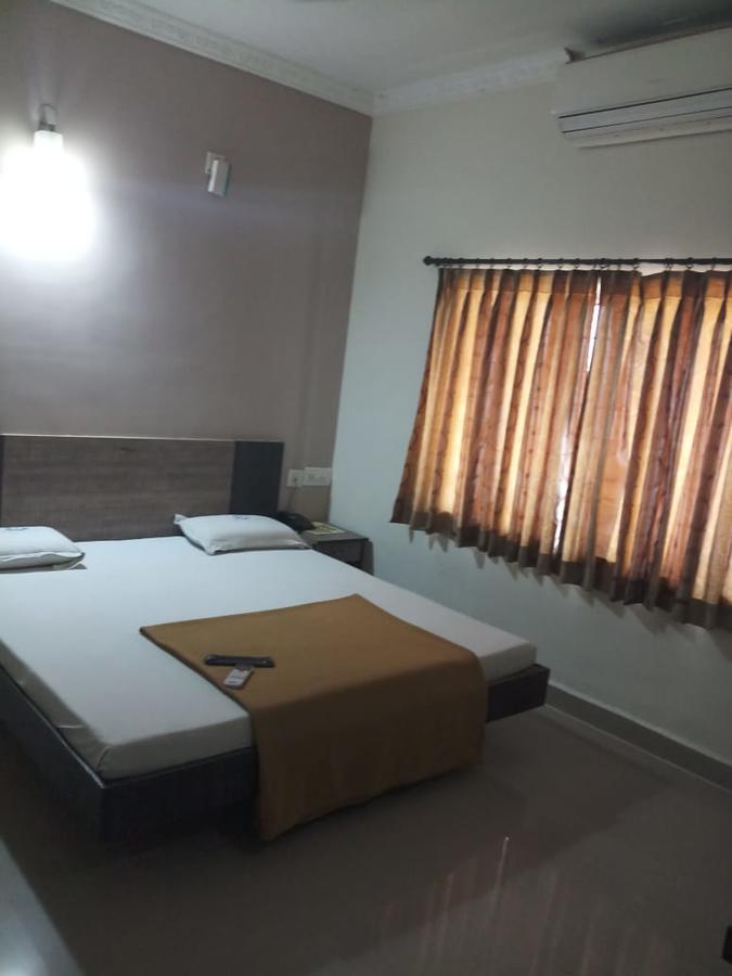 Chennai Guest House 2*