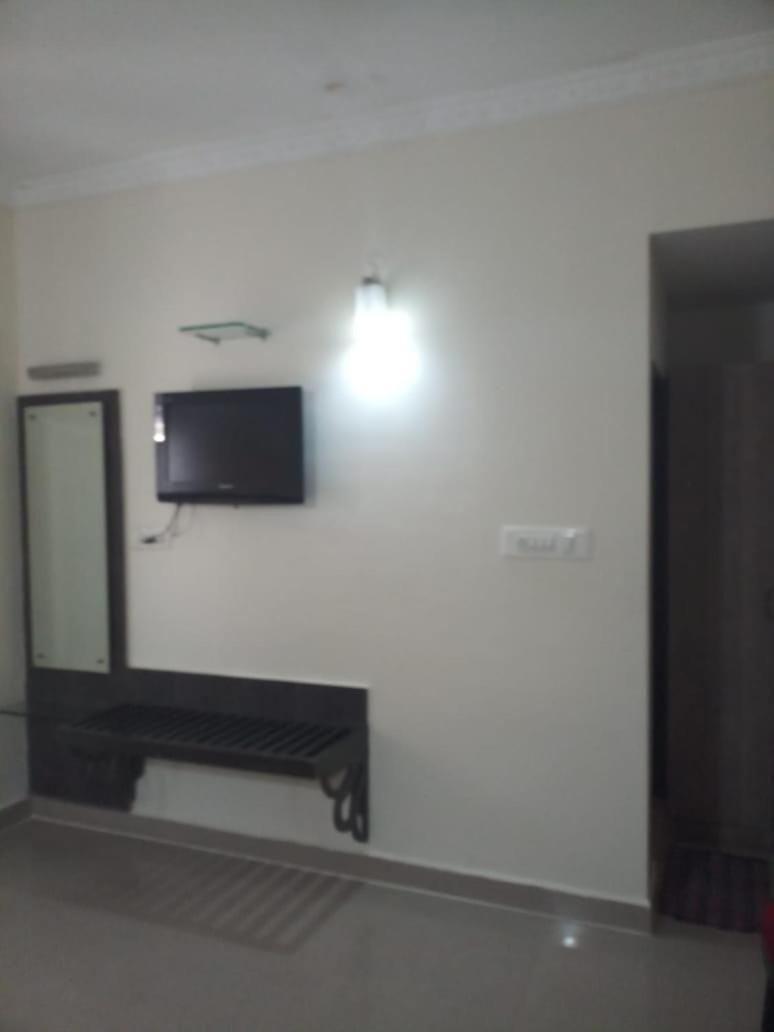 Chennai Guest House Hotel 2*