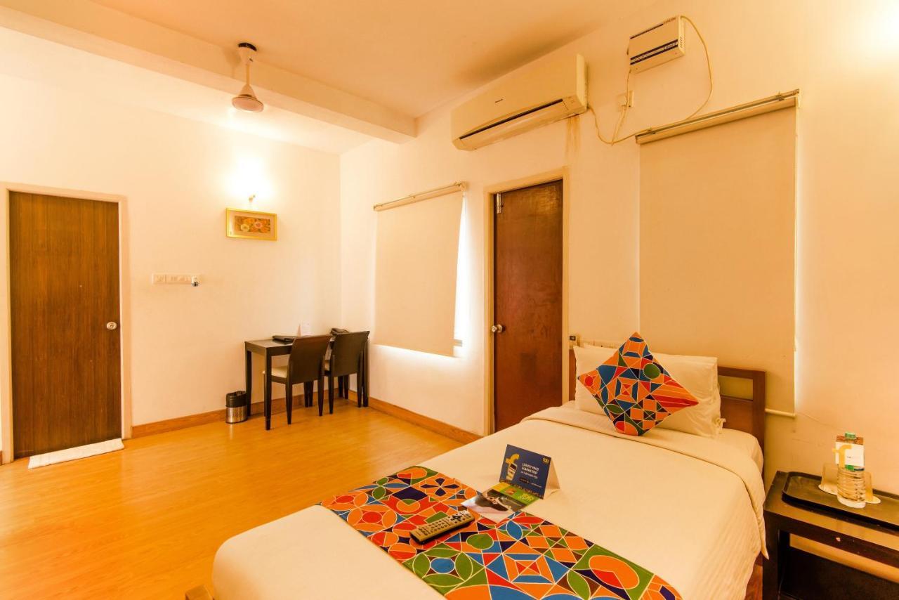 Capital O 35927 Comfort Suites Hotel