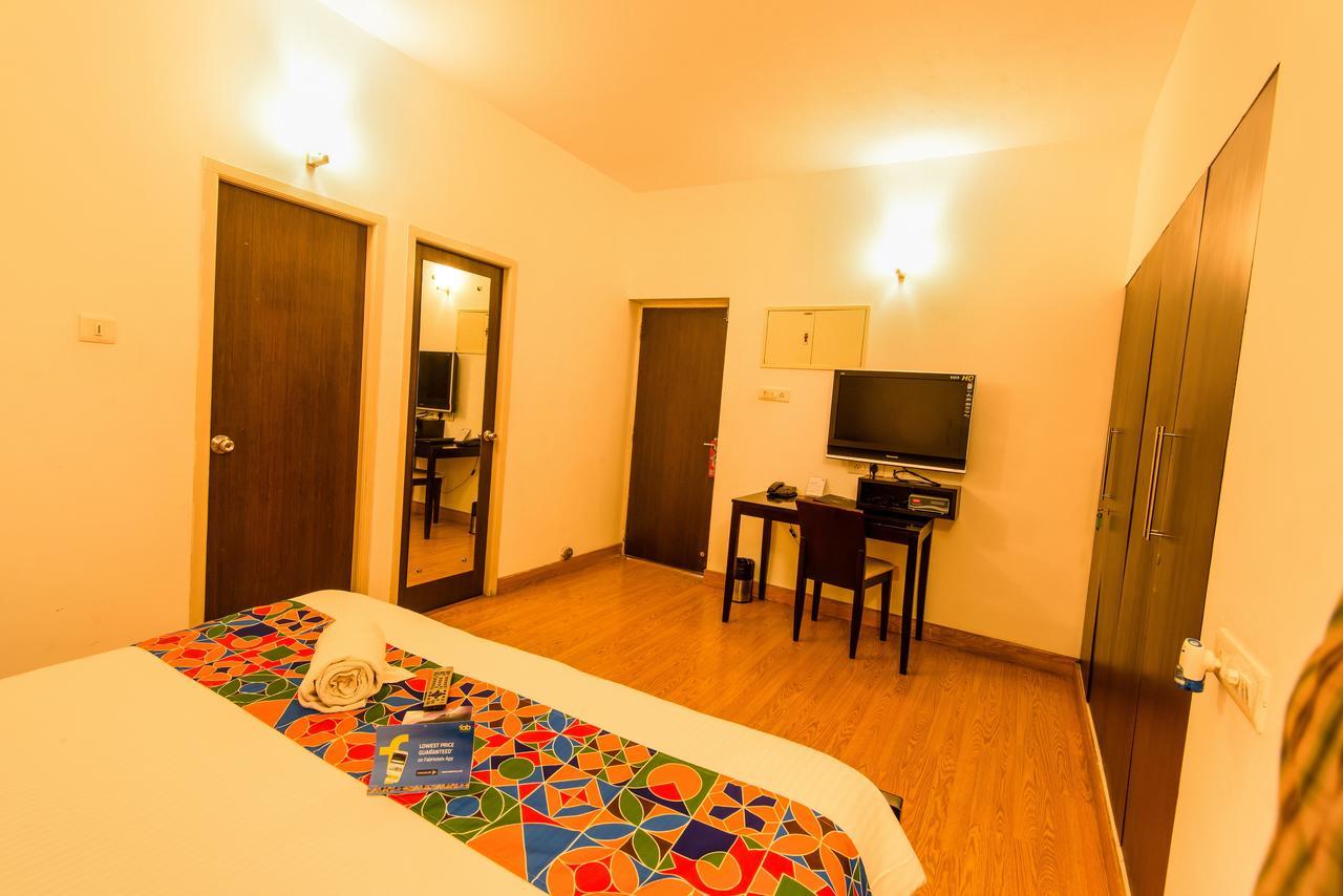 Capital O 35927 Comfort Suites Hotel Chennai