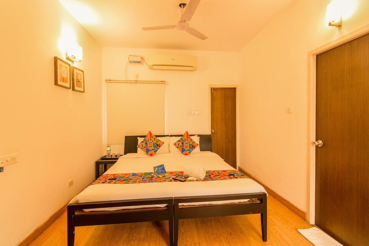 Capital O 35927 Comfort Suites Hotel
