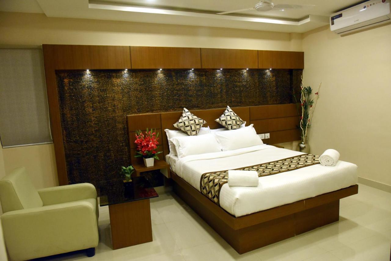 Hotel The Hydel Park - Business Class - Near Railway Station Chennai