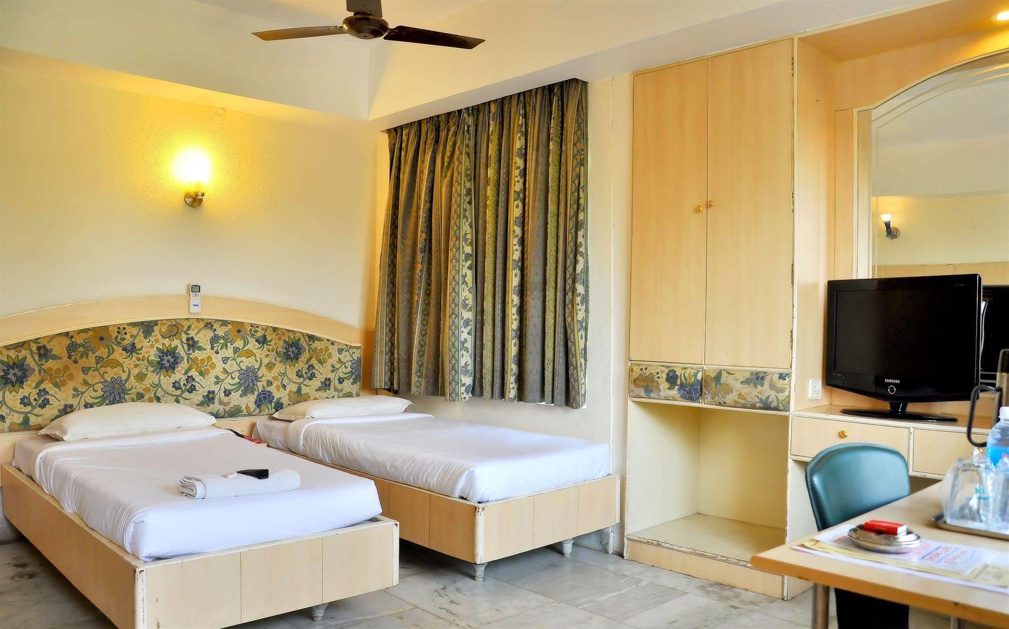 Nayagara 3* Chennai