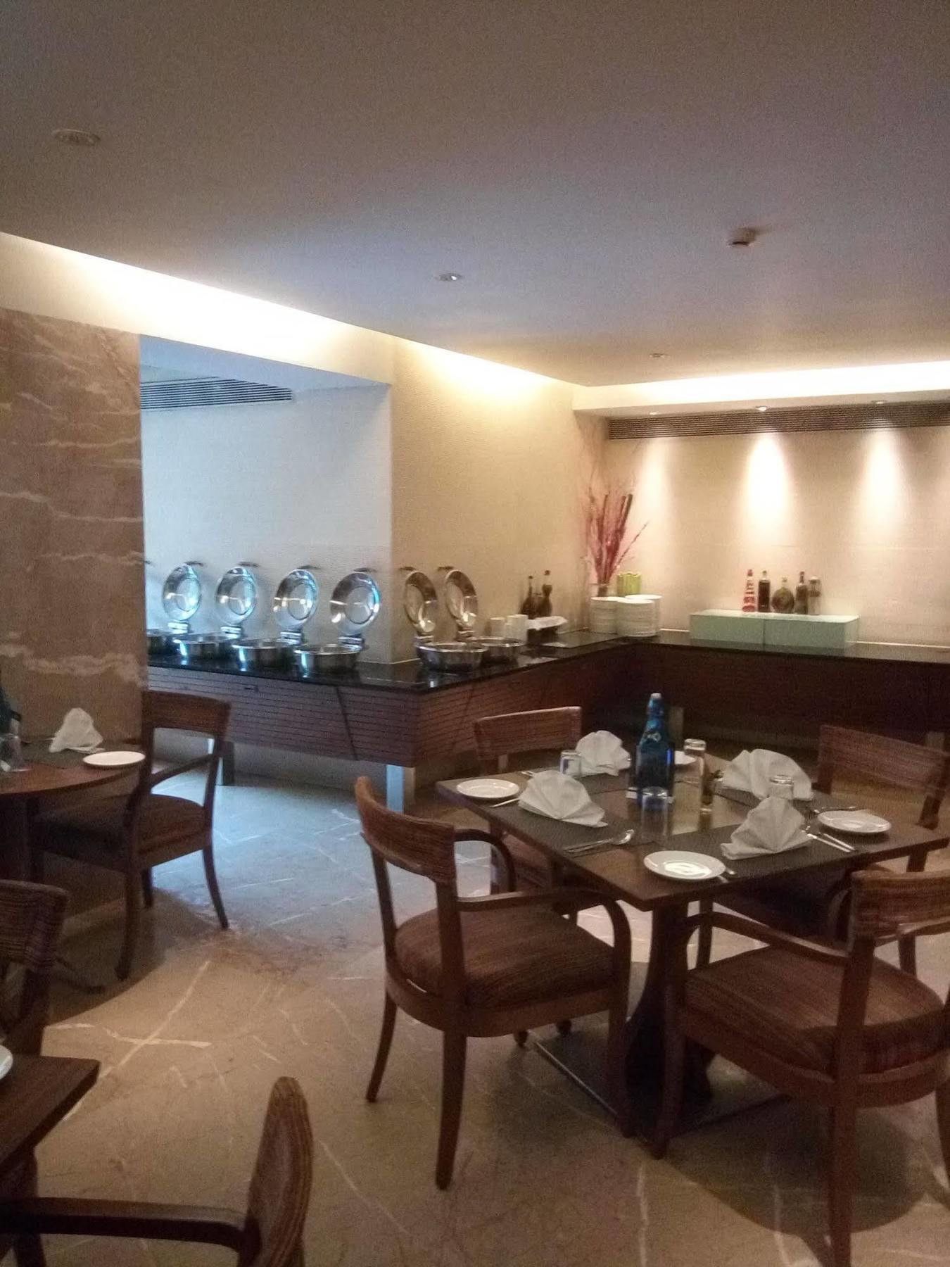 Pride Hotel, Hotel 4*