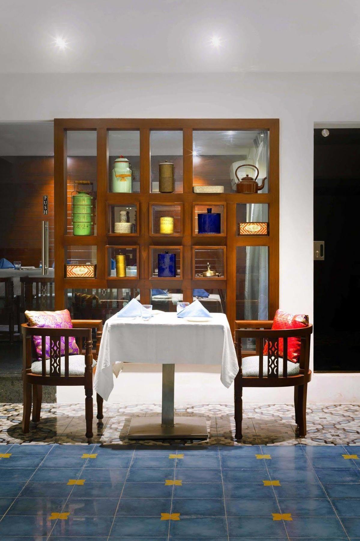 Regenta Central Deccan Chennai, Royapettah 4* Chennai