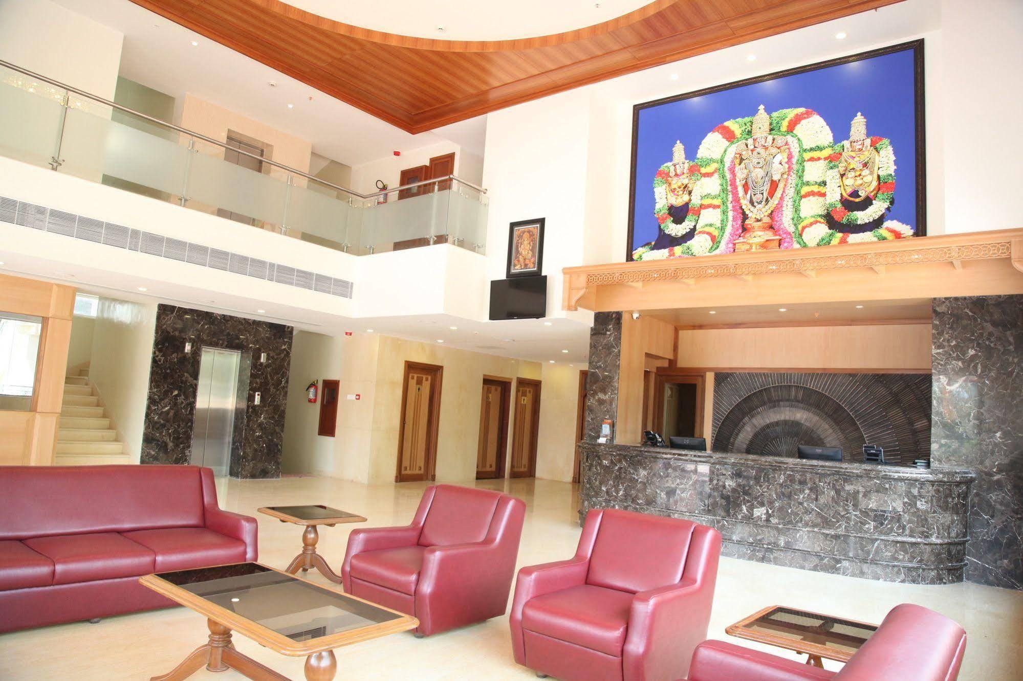 Raj Park Hotel