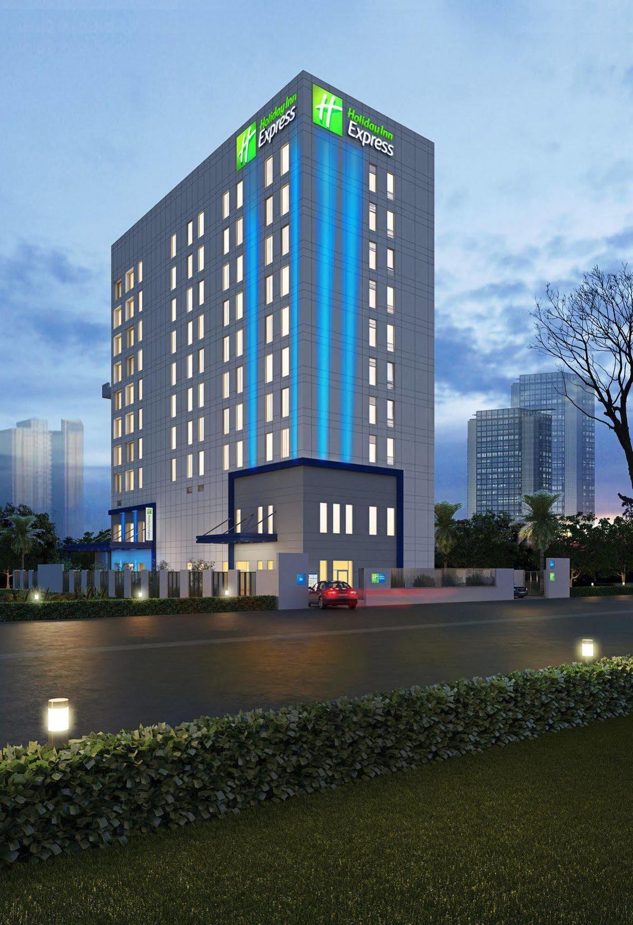Express Old Mahabalipuram Road 4* Chennai