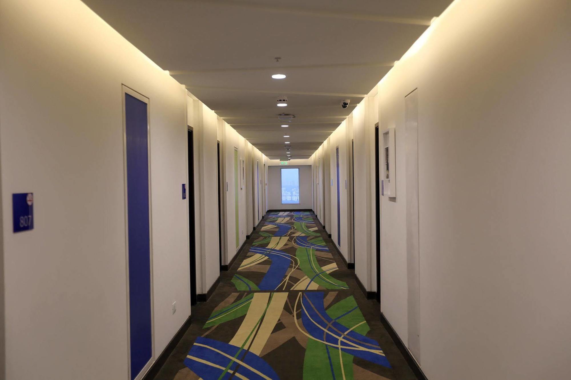 Hotel Express Old Mahabalipuram Road 4*