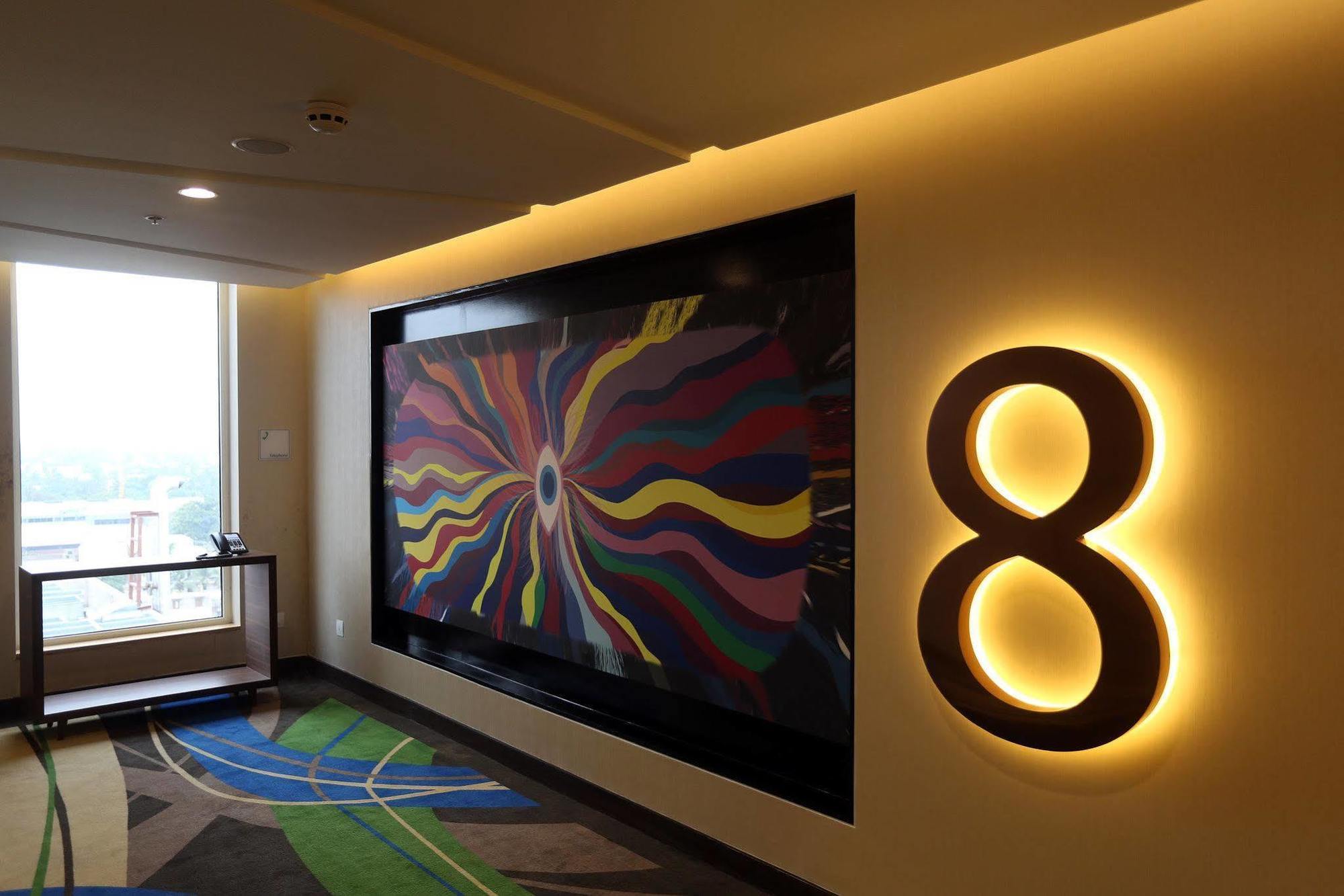 Express Old Mahabalipuram Road Hotel 4*