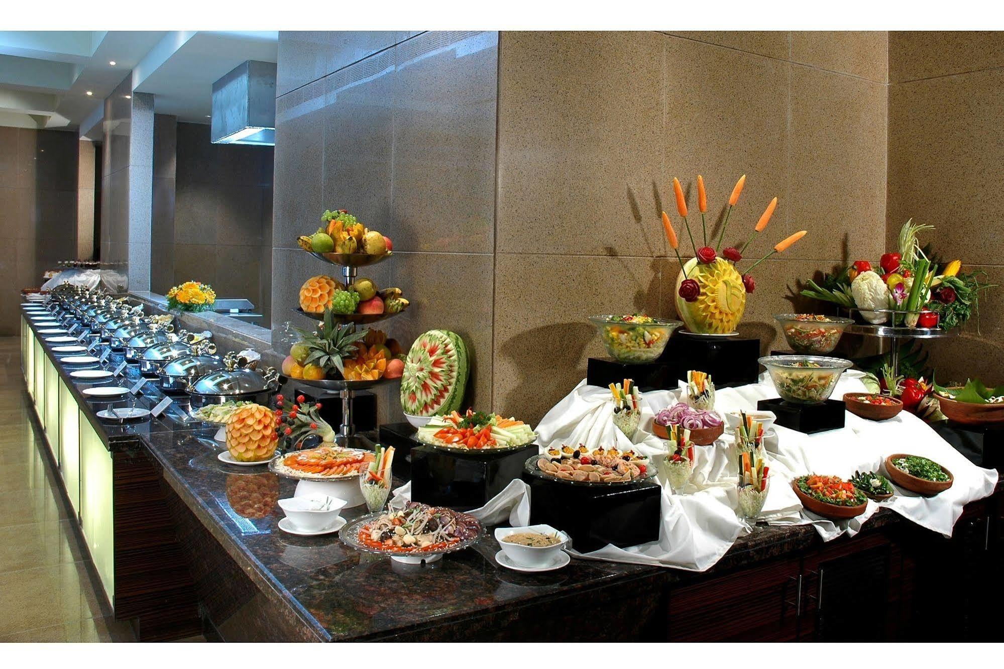 Park Plaza Omr Hotel