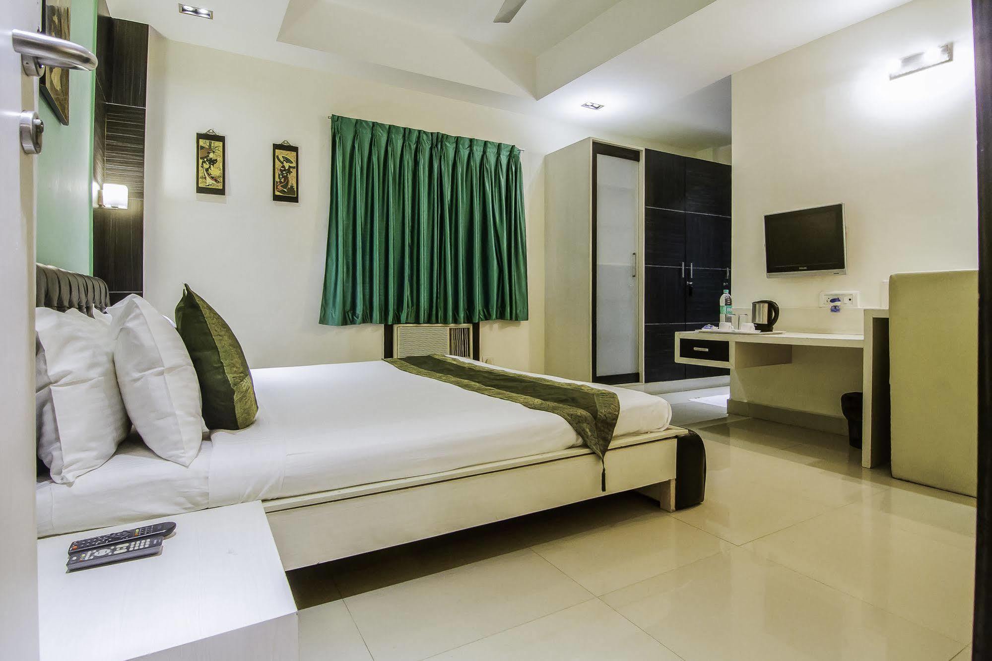 Hotel Treebo Trip Hive Chennai