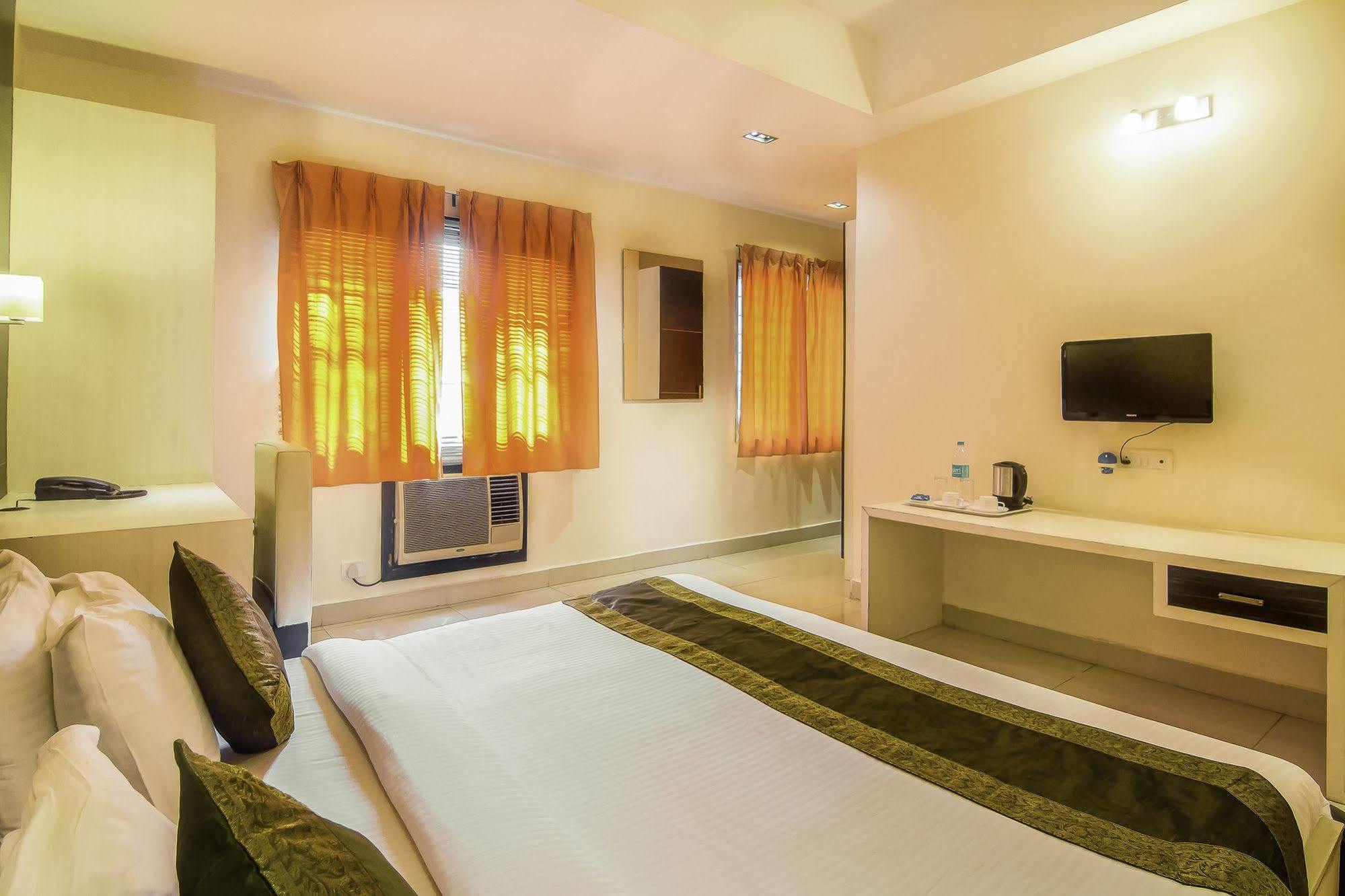 Treebo Trip Hive 3* Chennai