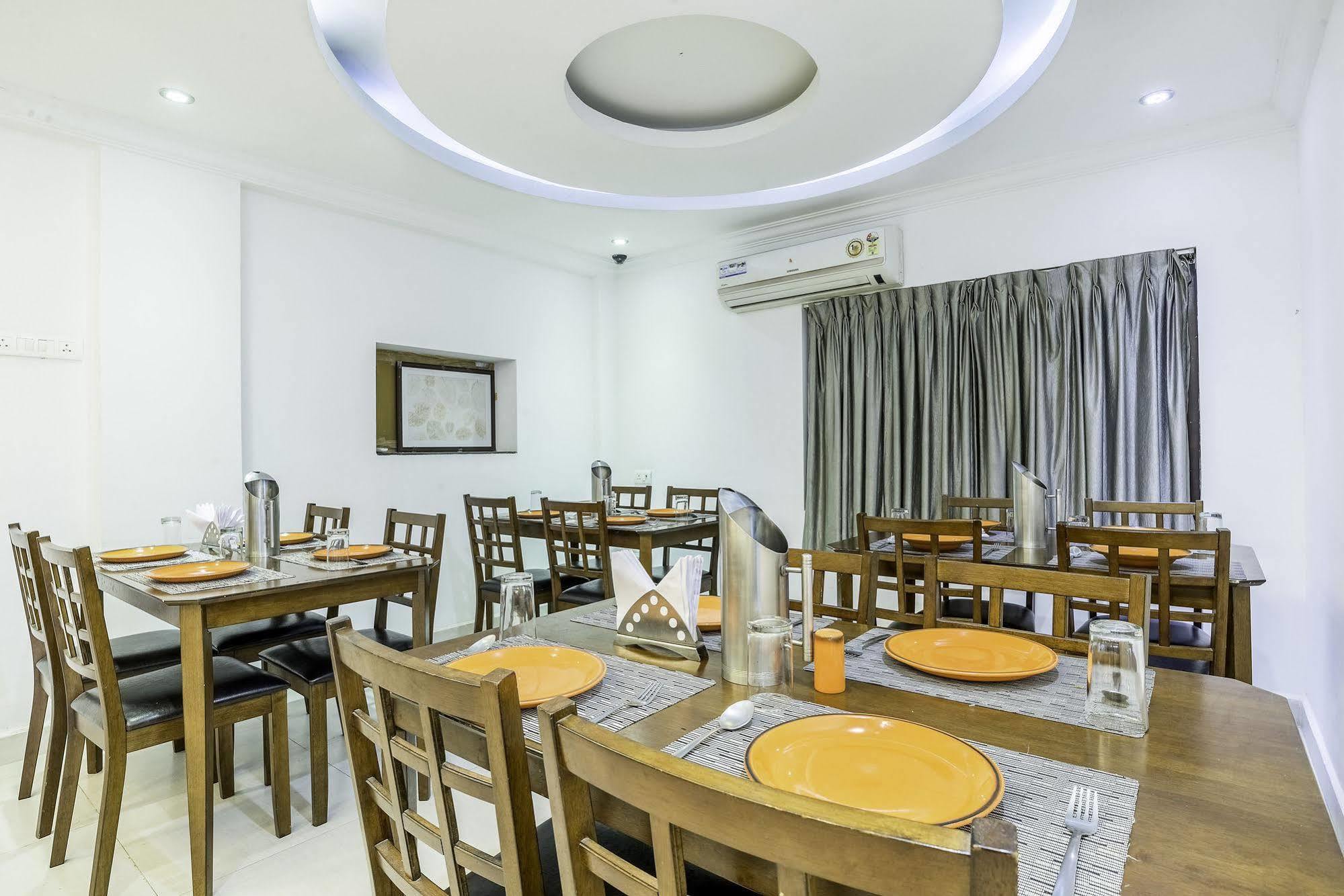 Hotel Oyo 17030 Bluten 3*