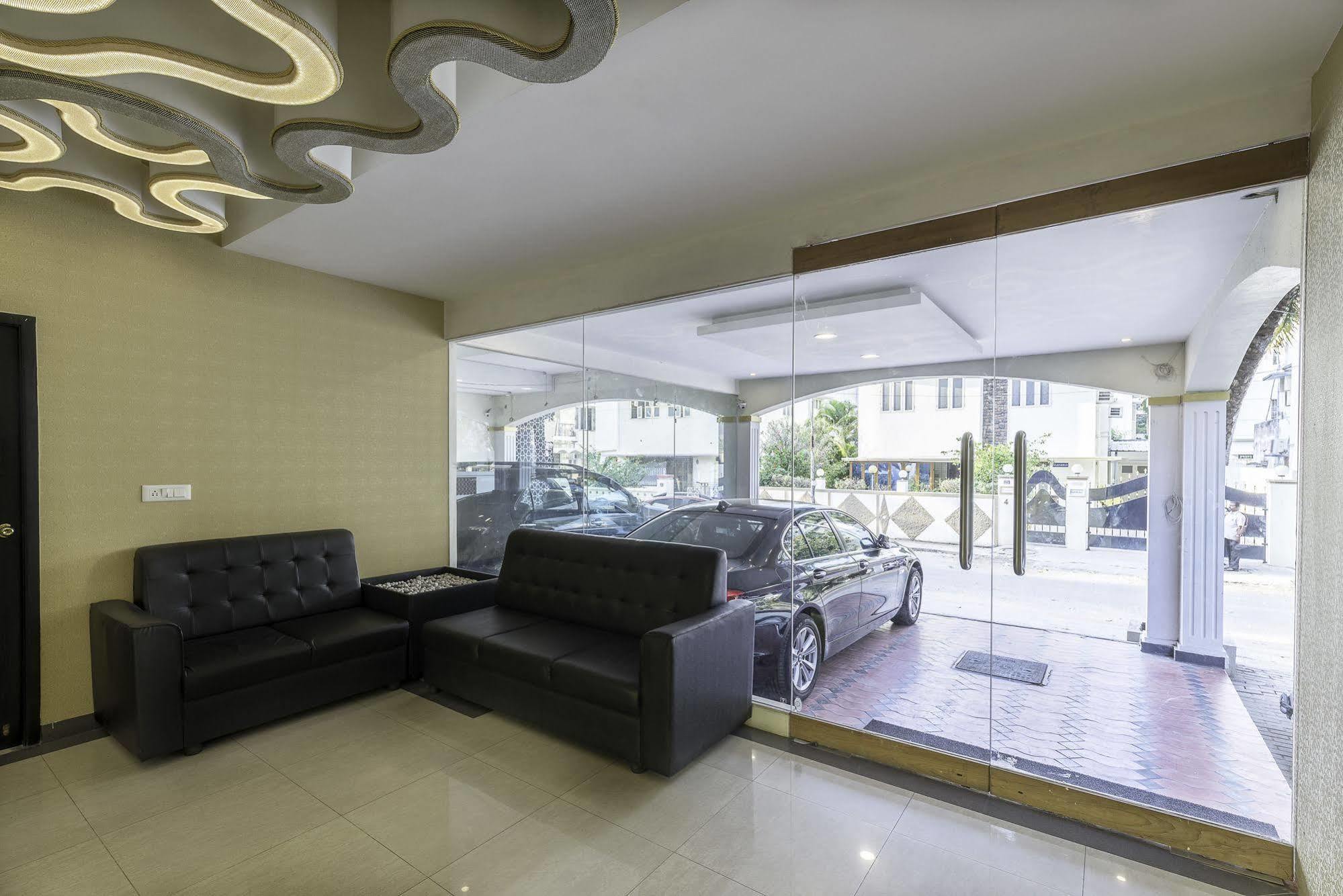 Hotel Treebo Elan