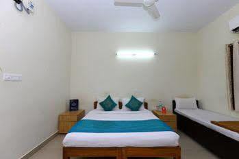 Capital O 10546 Parkway Hotel 3*