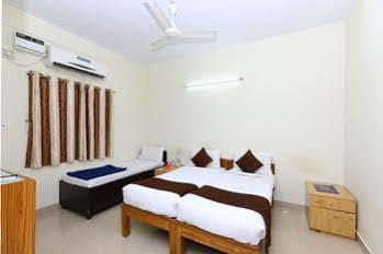Hotel Capital O 10546 Parkway Chennai
