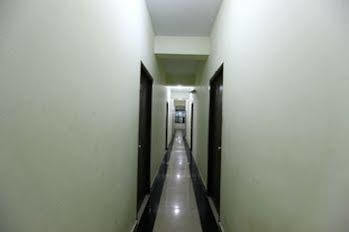 Hotel Capital O 10546 Parkway
