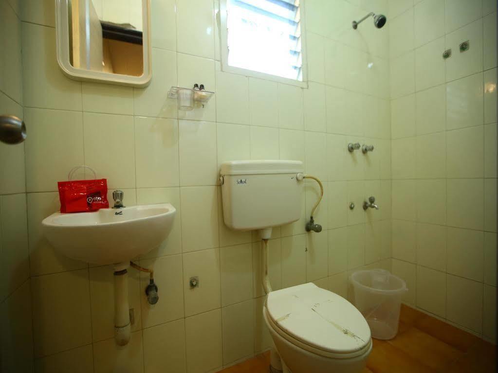 Hotel Oyo 968 Hotel Poigai Chennai
