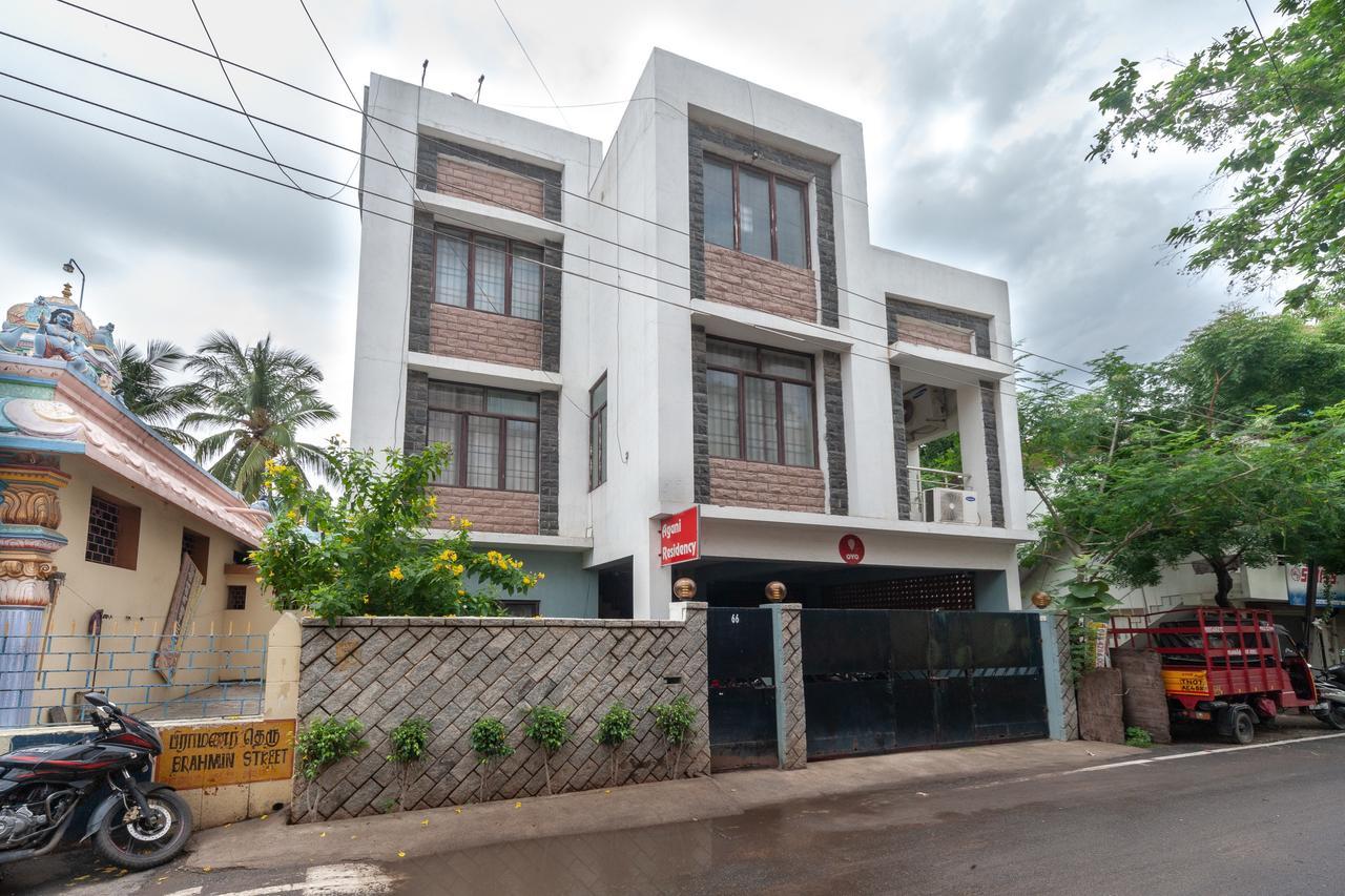 Oyo 8629 Agani Residency Hotel 3*