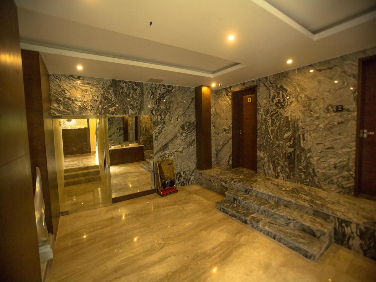 St Parklane Airport Hotel 3*