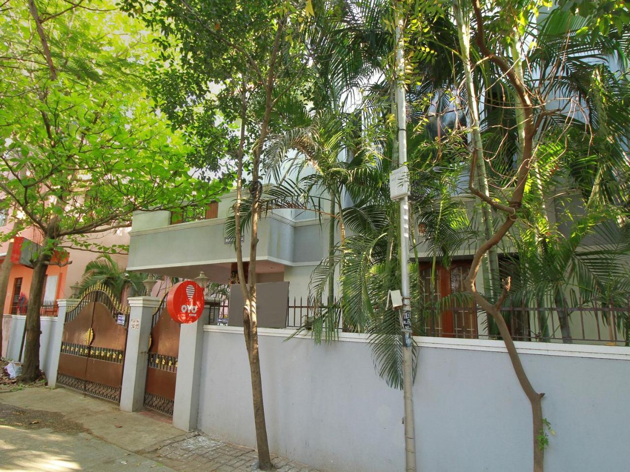 Oyo 5287 Velachery Hotel