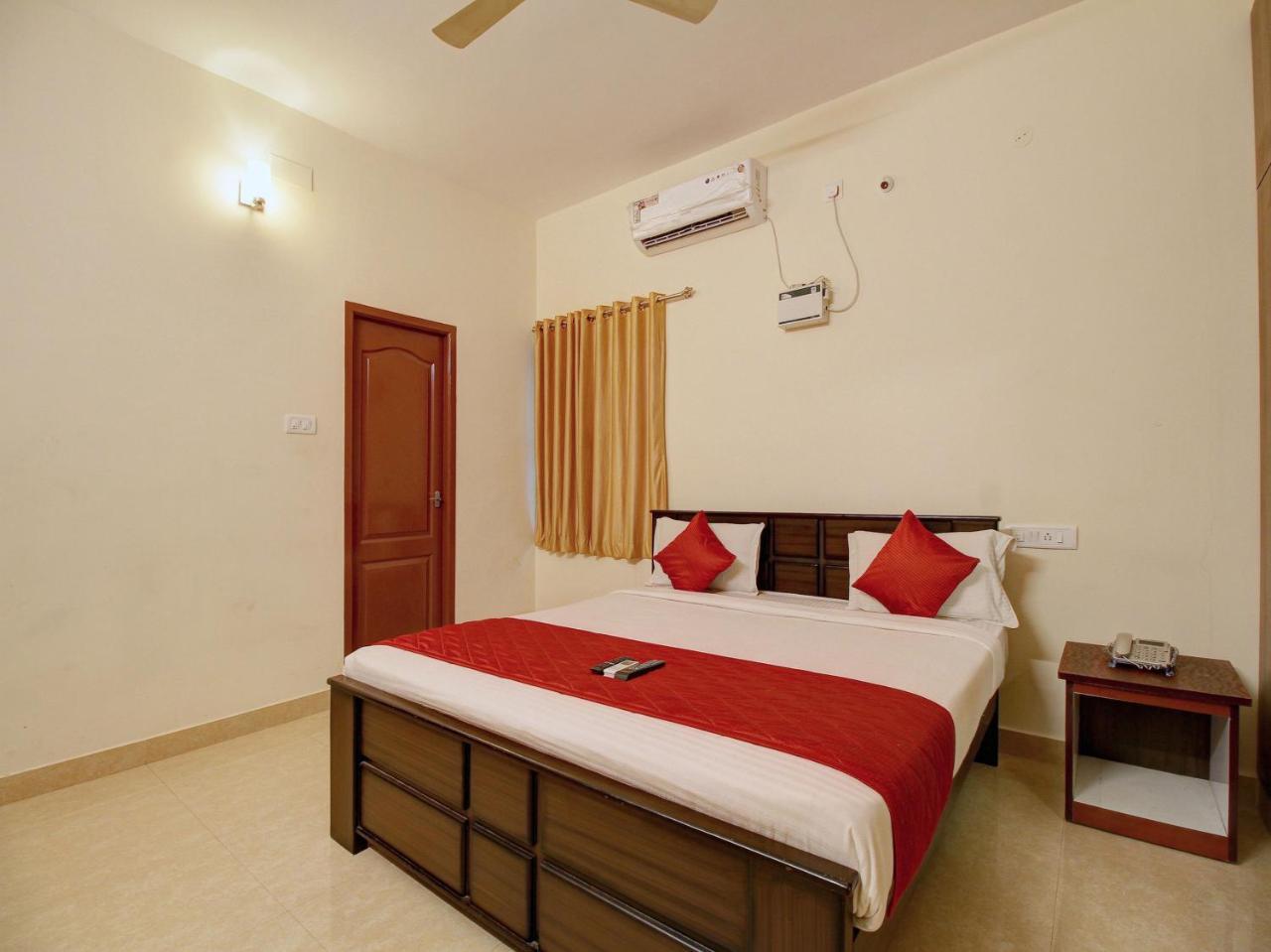 Hotel Oyo 5287 Velachery Chennai