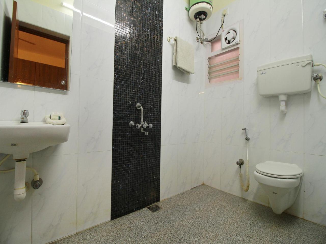 Hotel Oyo 5287 Velachery 2*