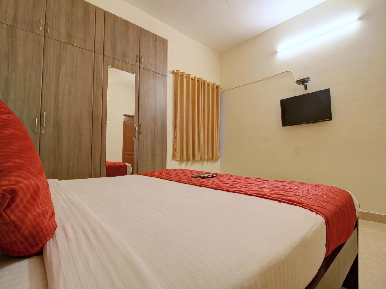 Oyo 5287 Velachery Chennai
