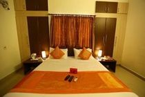 Oyo Velachery Railway Station Apartment Chennai