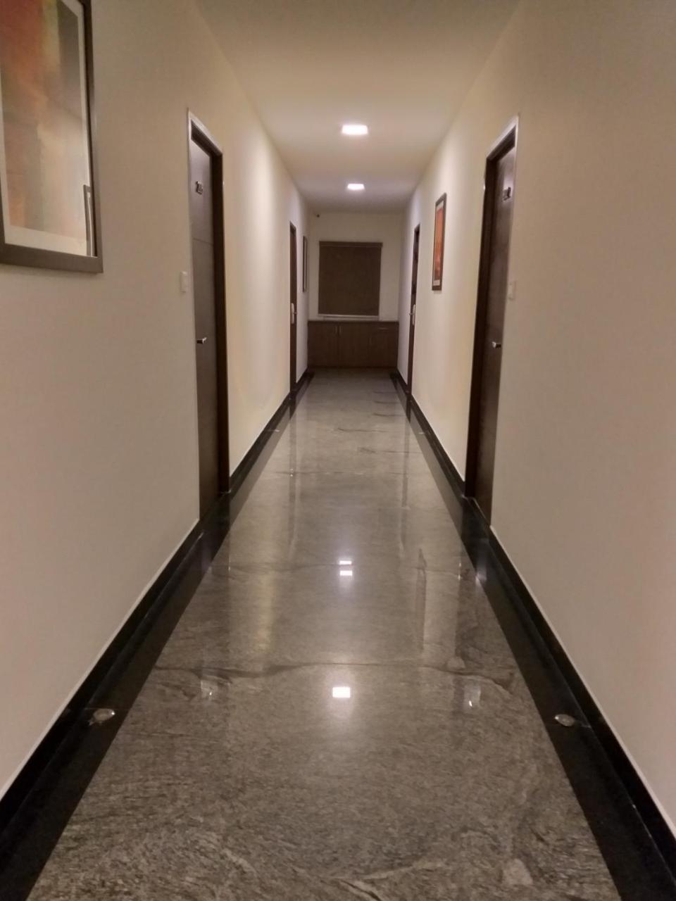 Raj Residency Near Us Consulate Hotel 3*