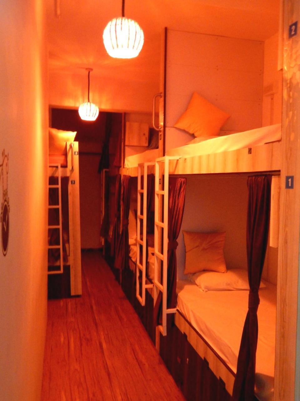 Backpackers *