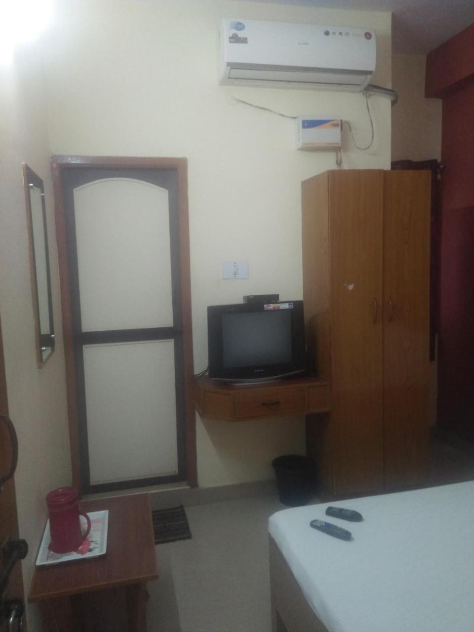 Hotel Al Salama Guest House-only For Indians Chennai