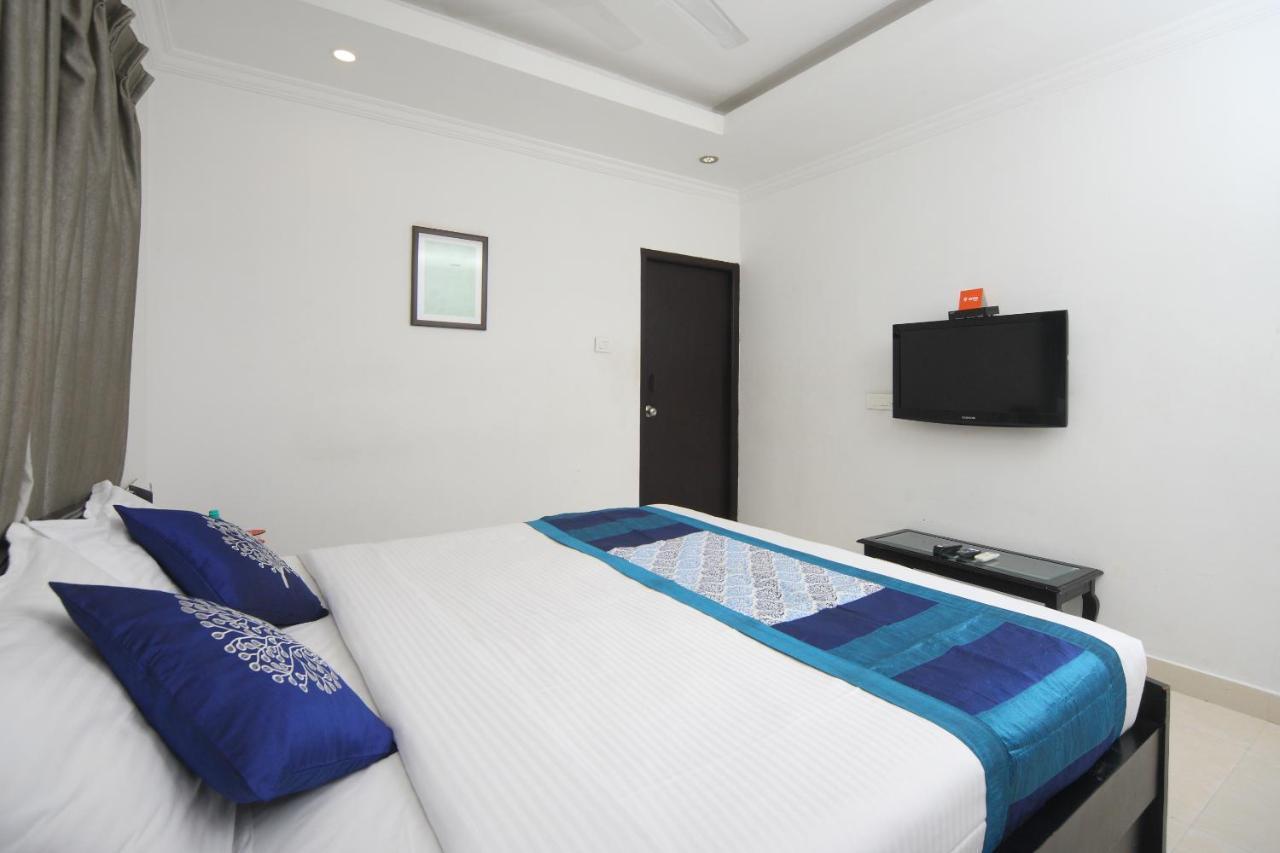 Hotel Oyo 17030 Bluten Chennai