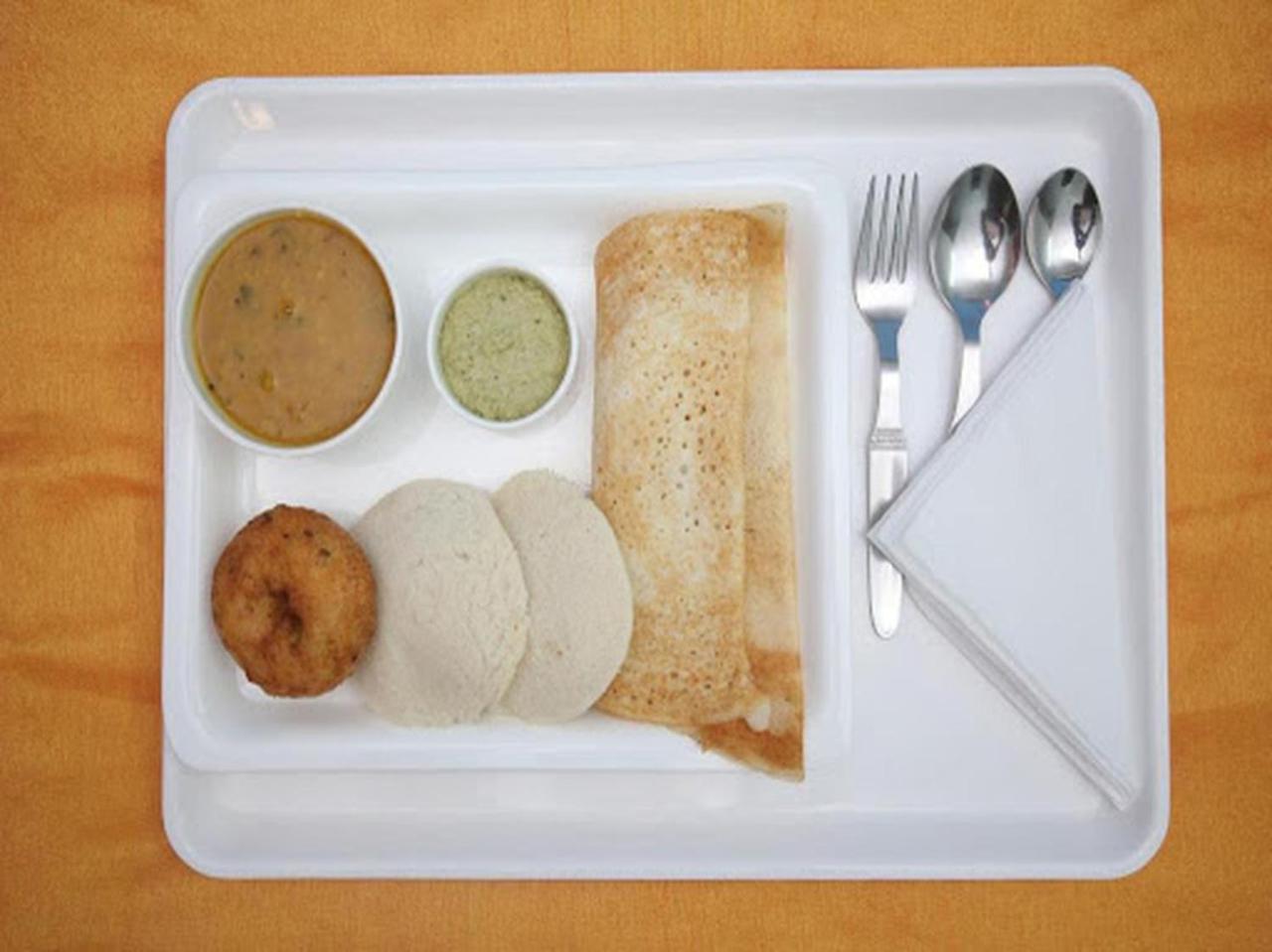 Oyo 17030 Bluten 3* Chennai
