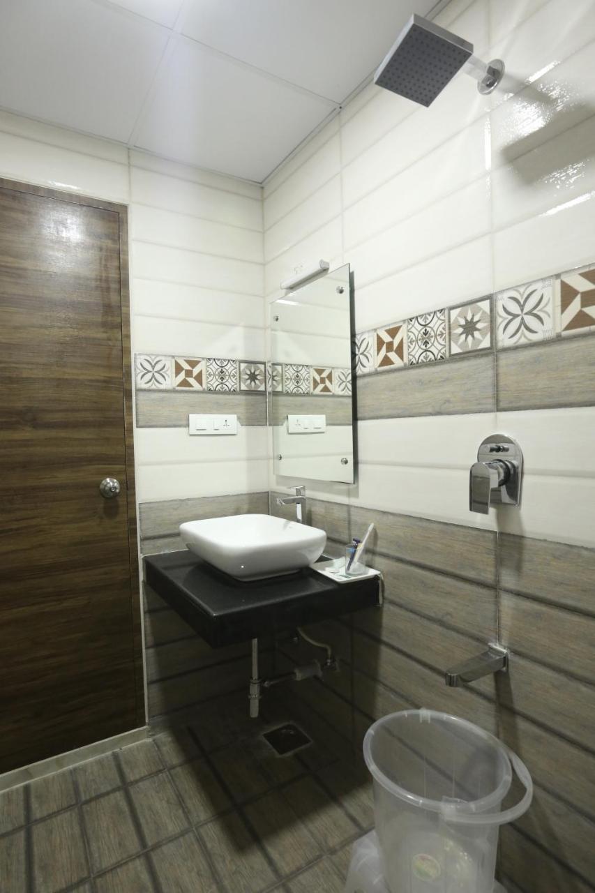 Sai Krish Grand Hotel