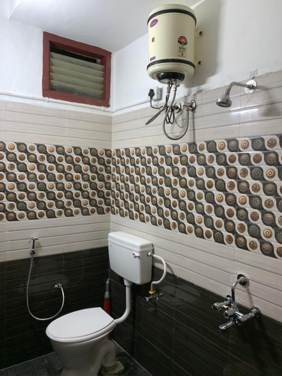 Temple Tree Homes Next To Apollo & Sankara Nethralaya Hospitals Service With Kitchen Apartment Chennai