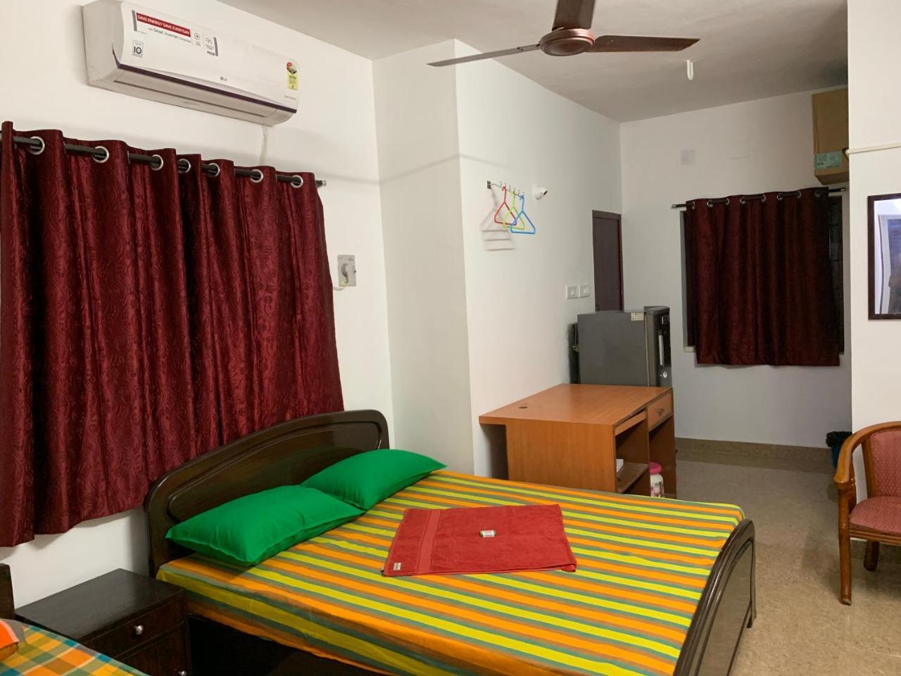 Temple Tree Homes Next To Apollo & Sankara Nethralaya Hospitals Service With Kitchen * Chennai