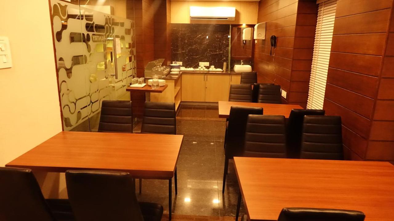 Hotel Ksquare 3*