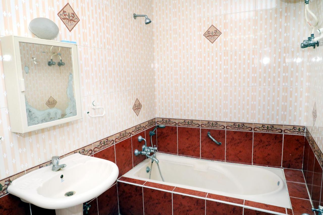 Hotel Rainbow House Luxury Chennai
