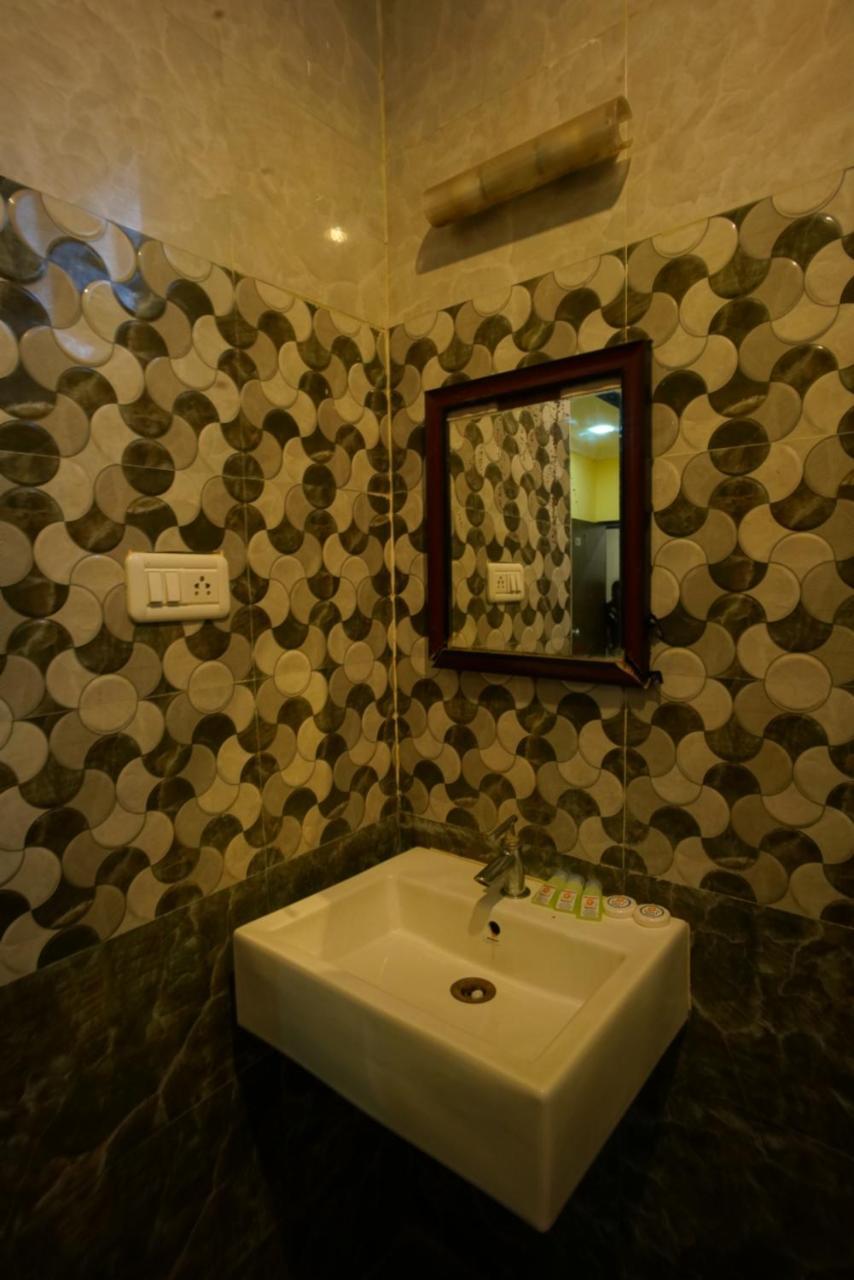 Season 4 Residences - Teynampet Near Apollo Hospital ,balaji Dental, Us Consulate 2*