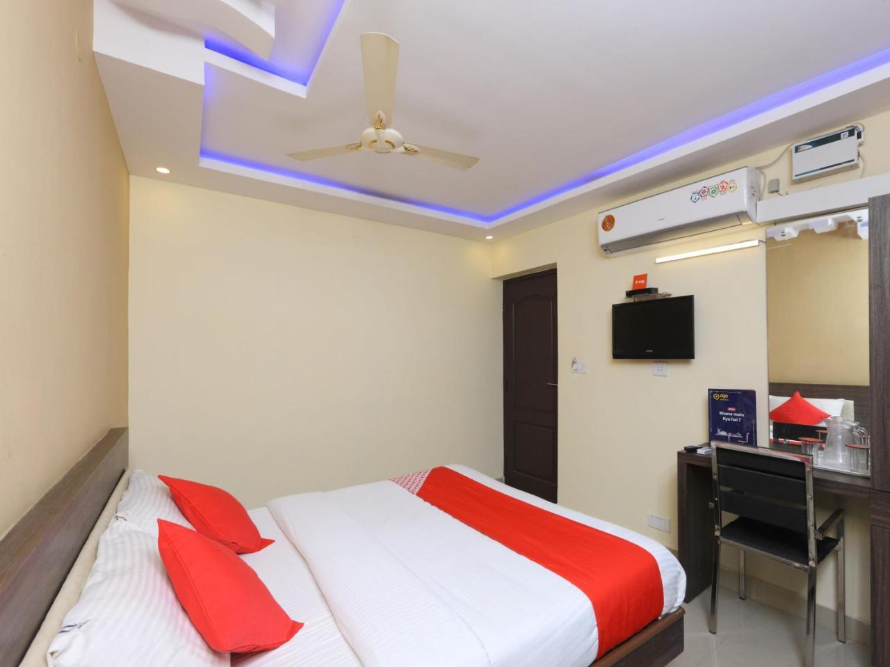 Oyo 14037 Hotel Chennai