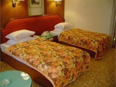 The Checkers 4*