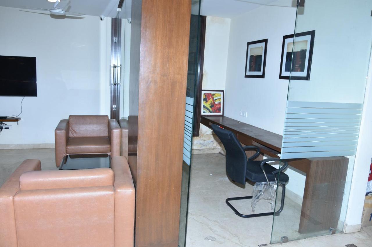 Raj Residency Near Us Consulate Hotel