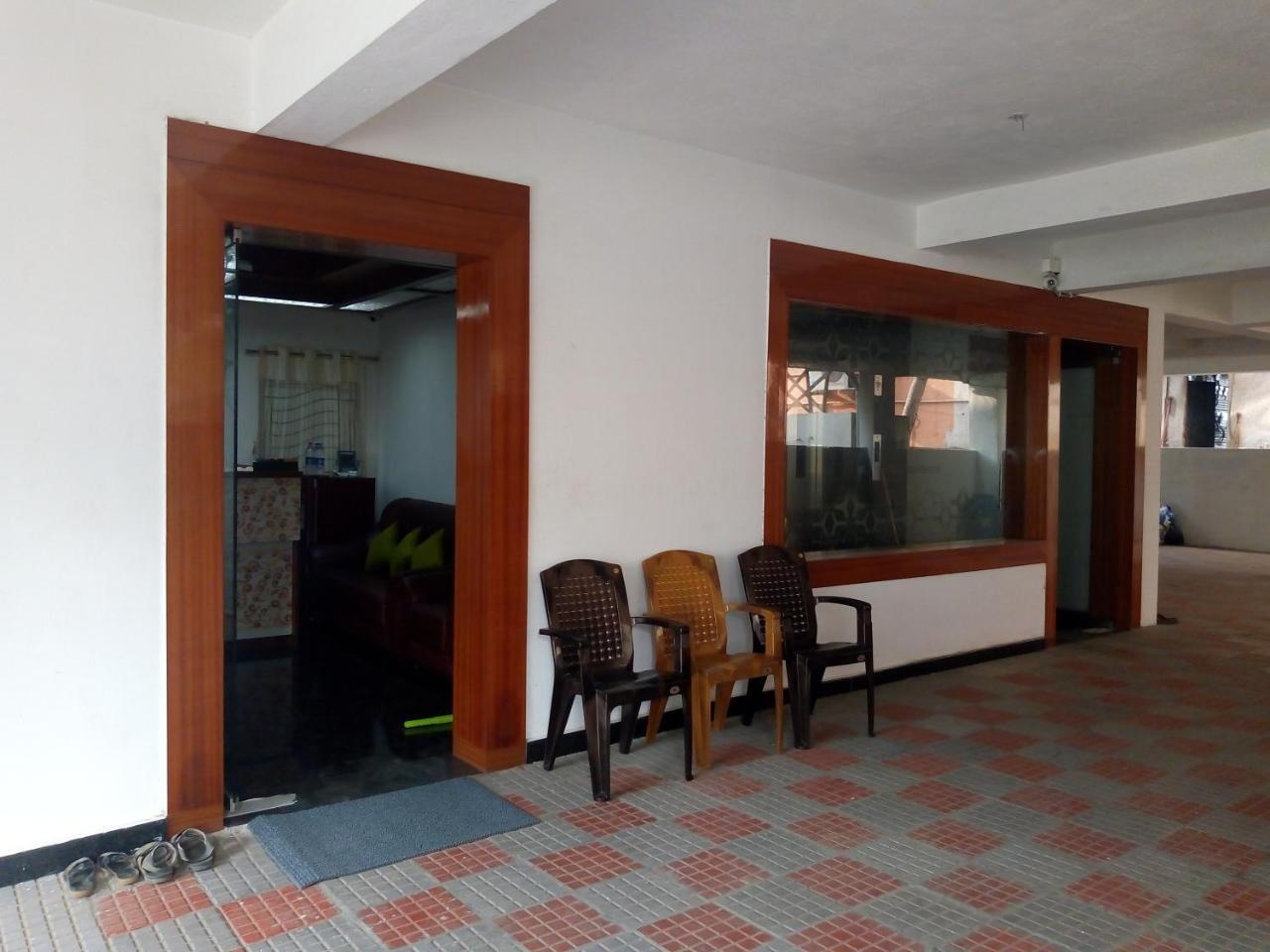Medavakkam Sri Sai Residency Hotel 2*