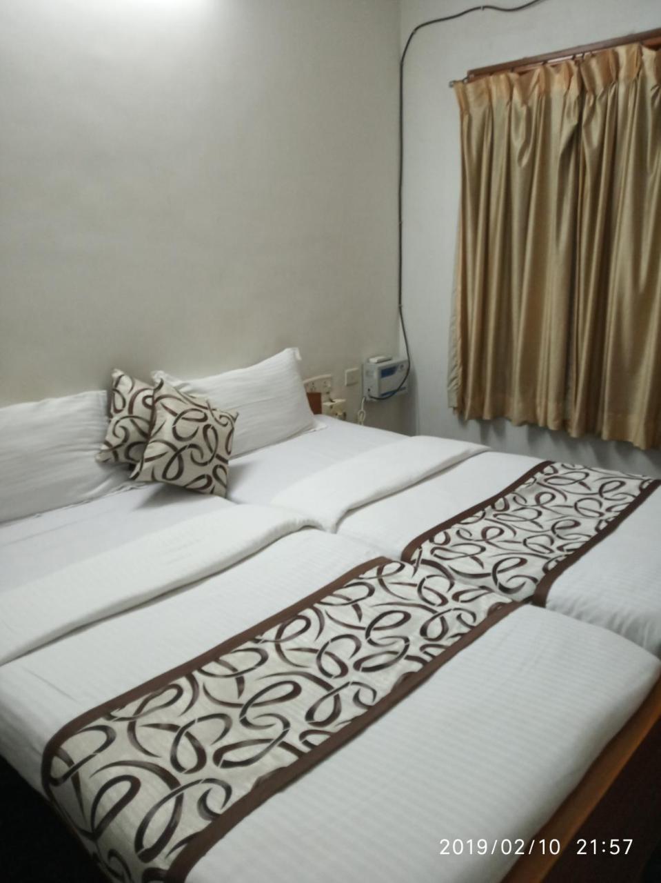 Hotel Rainbow House Luxury Chennai