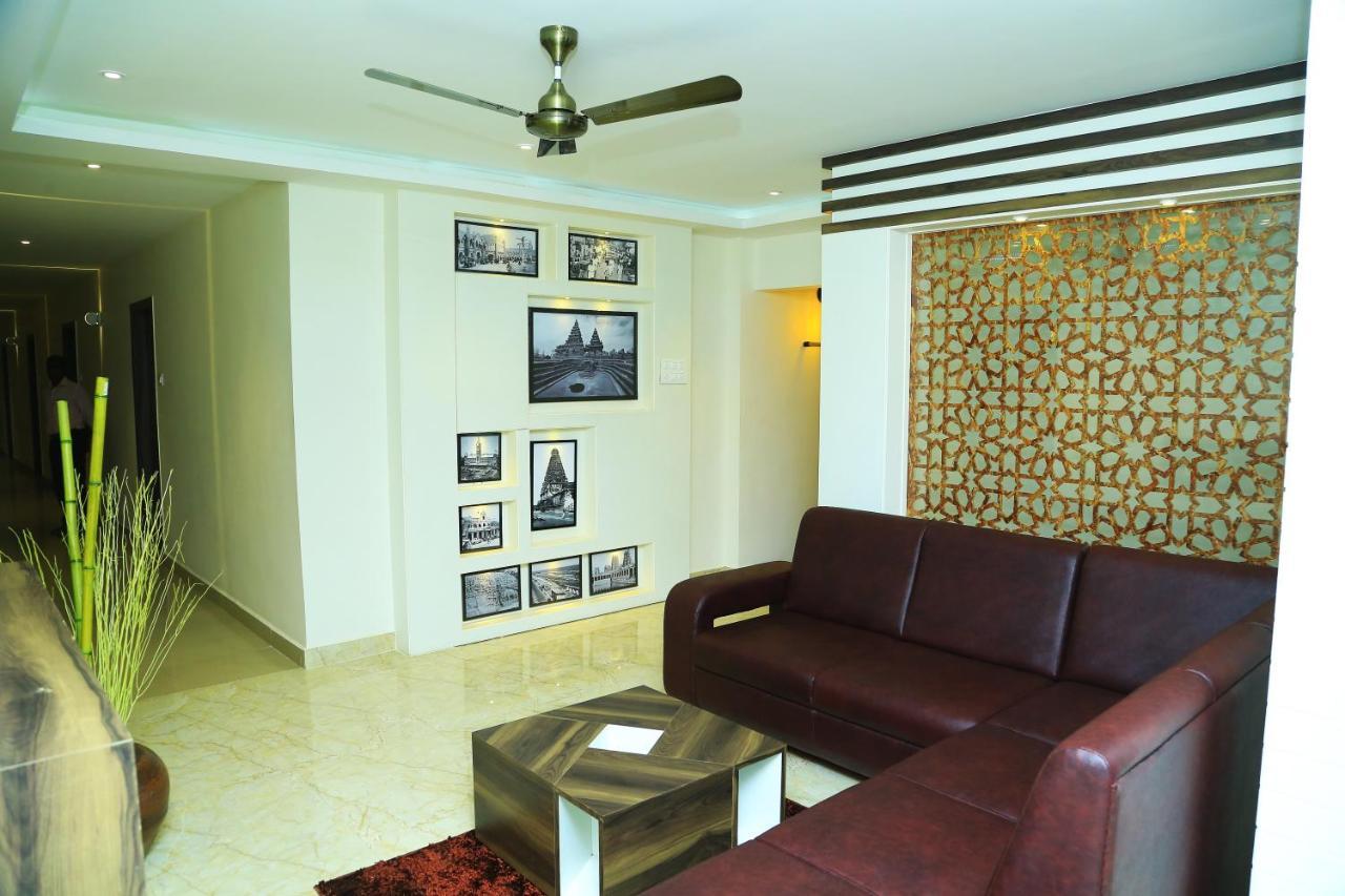 Hotel Kek Grand Park 3*
