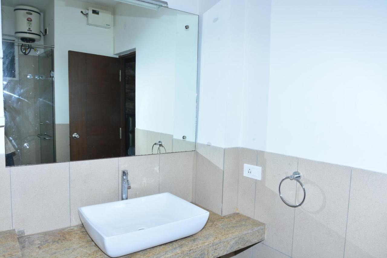 Raj Residency Near Us Consulate Hotel
