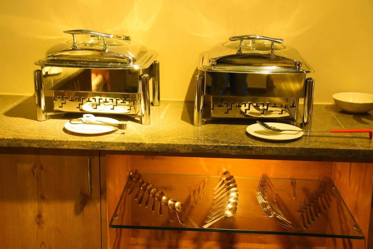 Kek Grand Park Hotel 3*